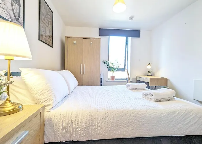 Morden 2-Bedroom Apt In Heart Of City Centre