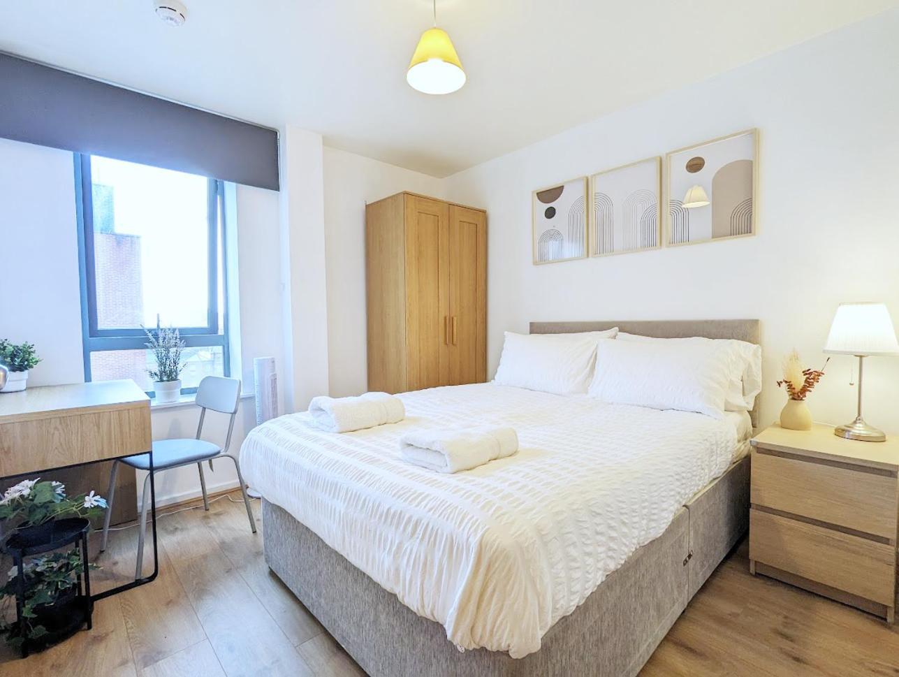 Morden 2-bedroom In Heart Of Centre Appartement Liverpool